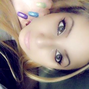 Meet your Posher, Tiffany